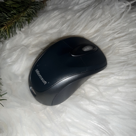 Microsoft Wireless Notebook Optical Mouse 3000      c - Picture 3 of 4